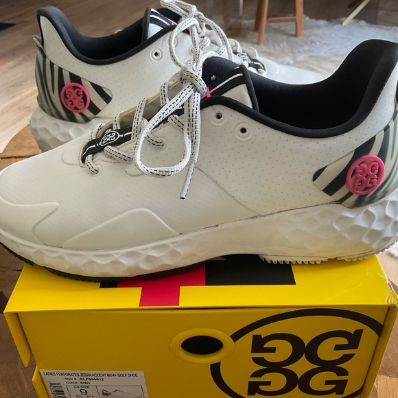 GFORE GOLF SHOE WOMENS WHITE/ZEBRA/PINK ACCENTS - Picture 5 of 6